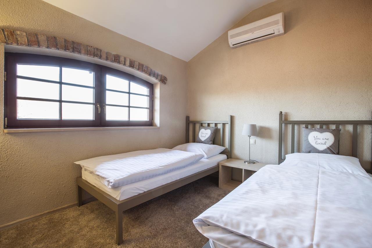 Apartamenty Za Murem Posen Exterior foto